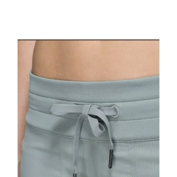 Lululemon Studio Crop Earl Grey Womens 4 Read - Picture 14 of 14